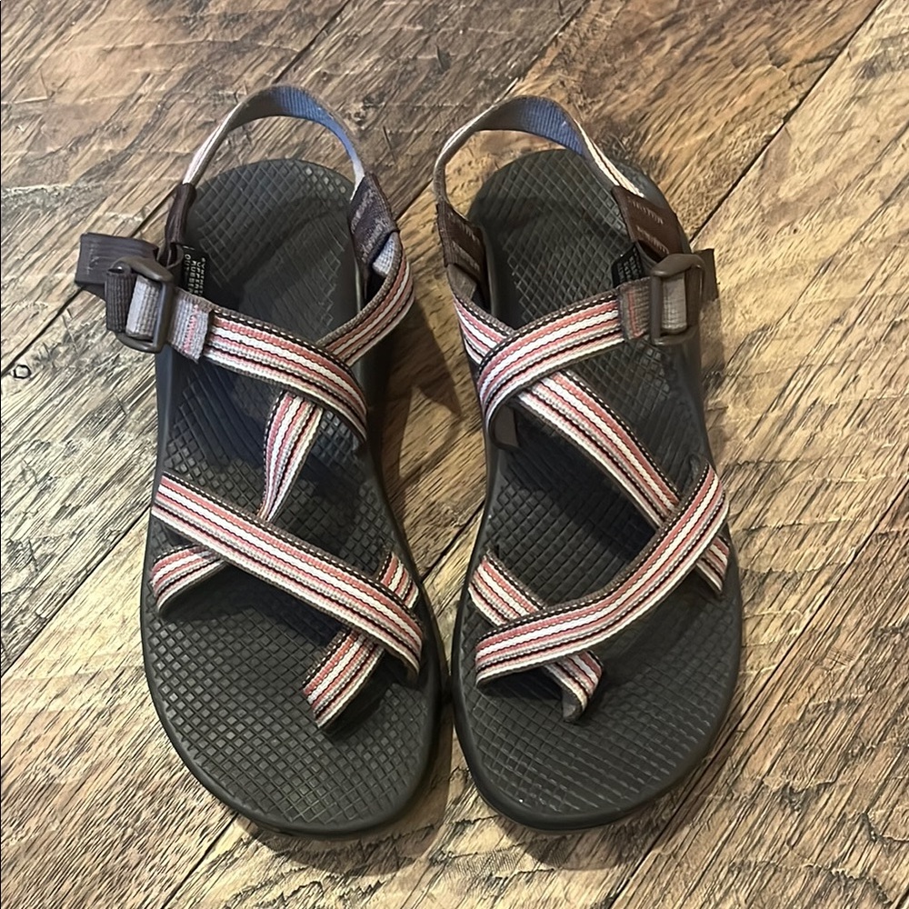 Women’s Chaco Sandals with toe strap & Vibram sole